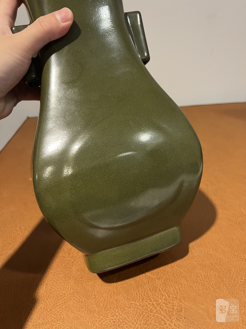 清乾隆 茶叶末釉贯耳瓶 - 图7